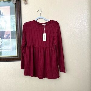 NWT Ekouaer flowy Top Size Medium